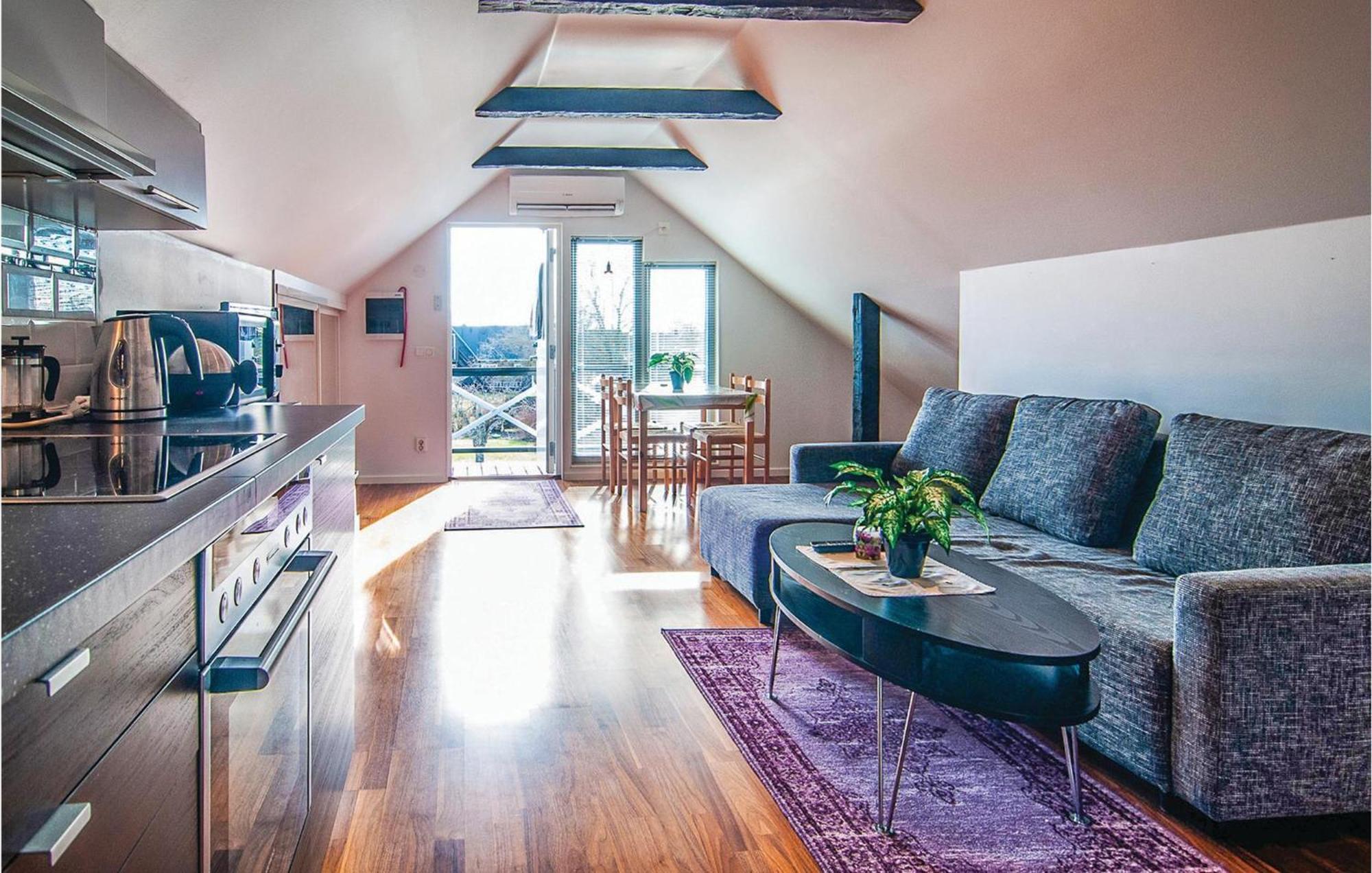 Cozy Apartment In Klintehamn With Wifi Luaran gambar